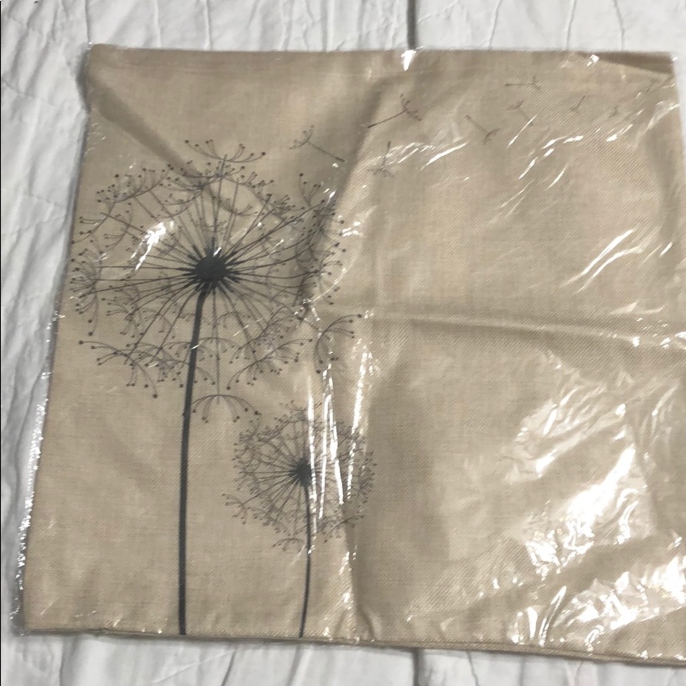 NEW. Dandelion pillow cover.